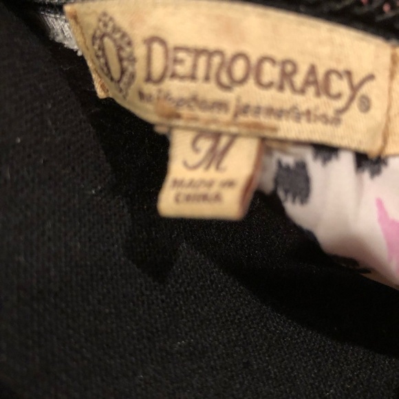 𝅺democracy Top - Picture 6 of 7